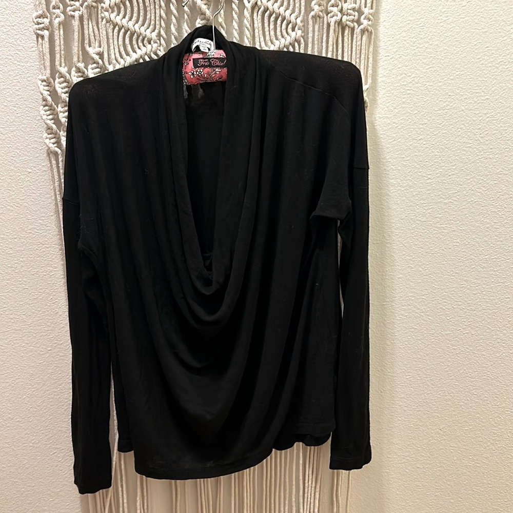 Splendid long sleeve black drapey top